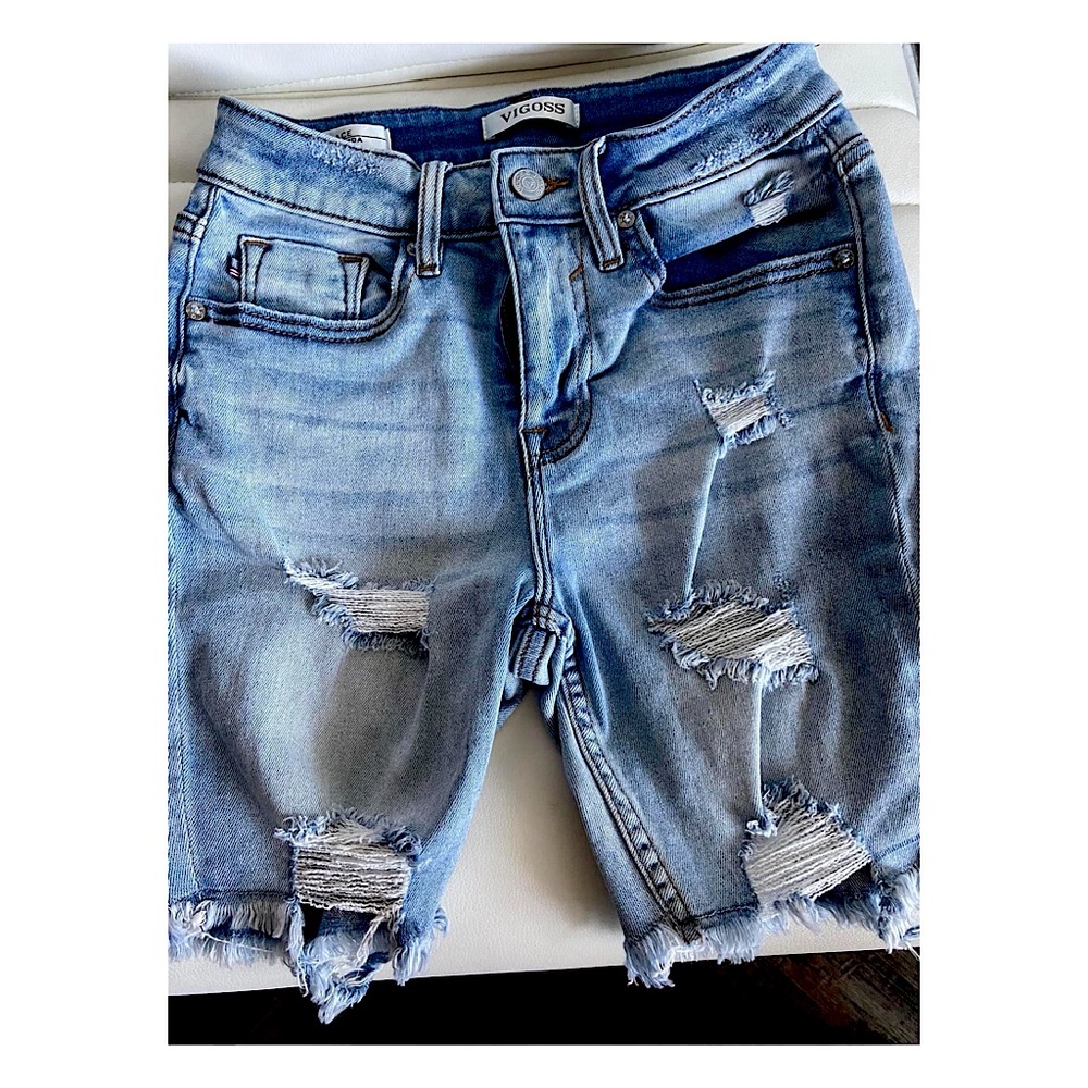 Size 24 Vigross Bermuda Shorts - Great Condition